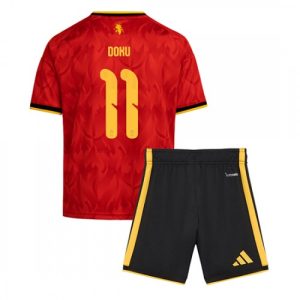 Belgicko Futbalový dres MS 2026 Jeremy Doku #11 Domáci Detský Komplet