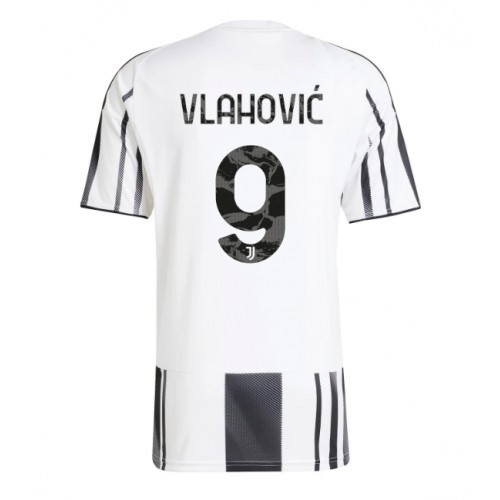 Pánsky dres Juventus Dusan Vlahovic #9 2025-26 Domáci 1 Pánsky dres Juventus Dusan Vlahovic #9 2025-26 Domáci