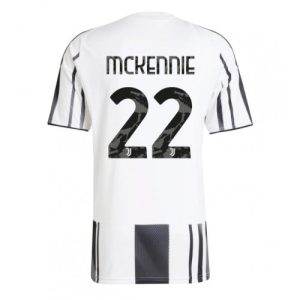 Herrentrikot Juventus Weston McKennie #22 2025-26 Heimtrikot