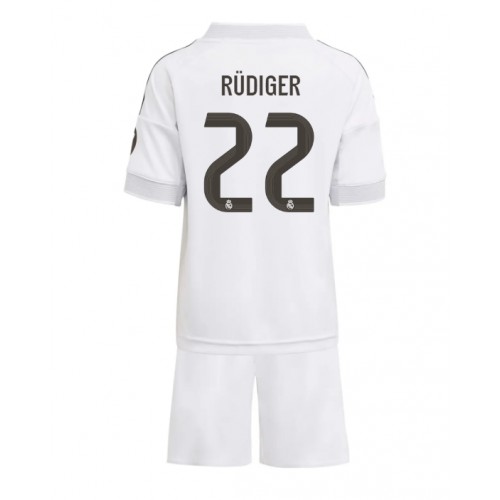 Lacne detský dres pre deti Real Madrid Antonio Rudiger #22 2025-26 Domáci (+ trenírky) 1 Lacne Futbalové dres pre deti Real Madrid Antonio Rudiger #22 2025-26 Domáci (+ trenírky)