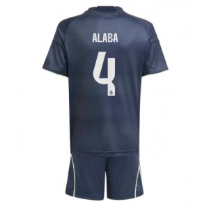 Lacne Futbalové dres pre deti Real Madrid David Alaba #4 2025-26 Preč (+ trenírky)