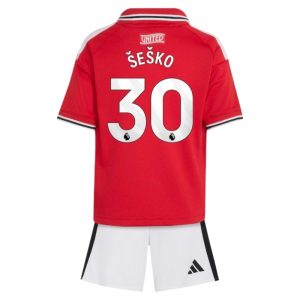Detské Futbalový Dres Manchester United Domáci 2026/27 Benjamin Šeško 30 Komplet