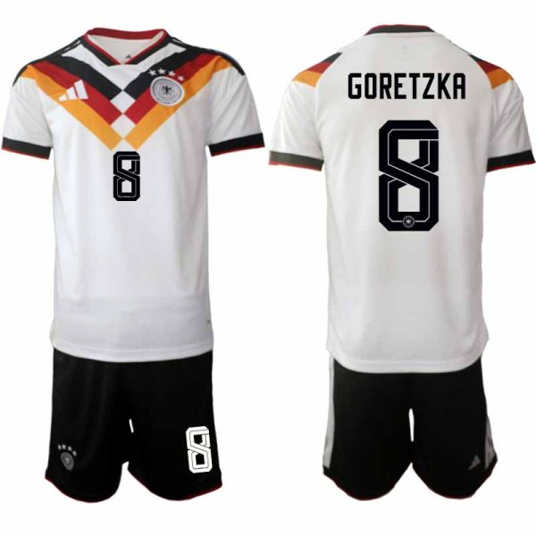 Herren-Fußballset Deutschland Heim-WM 2026 – Leon Goretzka #8 1 Herrenkleidung Fußballkit Deutschland Heim-WM 2026 – Leon Goretzka #8
