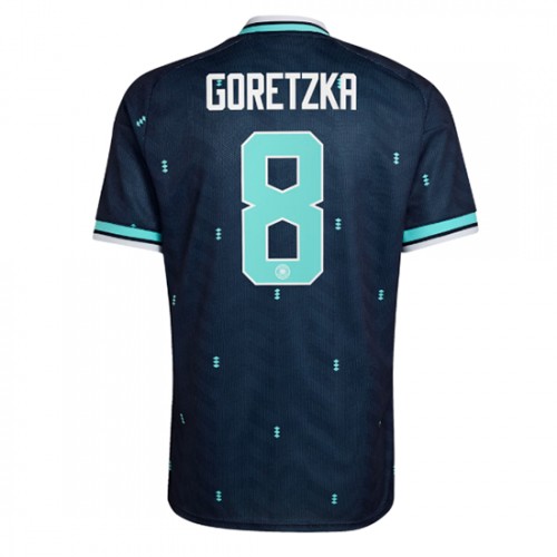 Futbalové dresy Nemecko MS 2026 Leon Goretzka #8 Vonkajší 1 Futbalové dresy Nemecko MS 2026 Leon Goretzka #8 Vonkajší