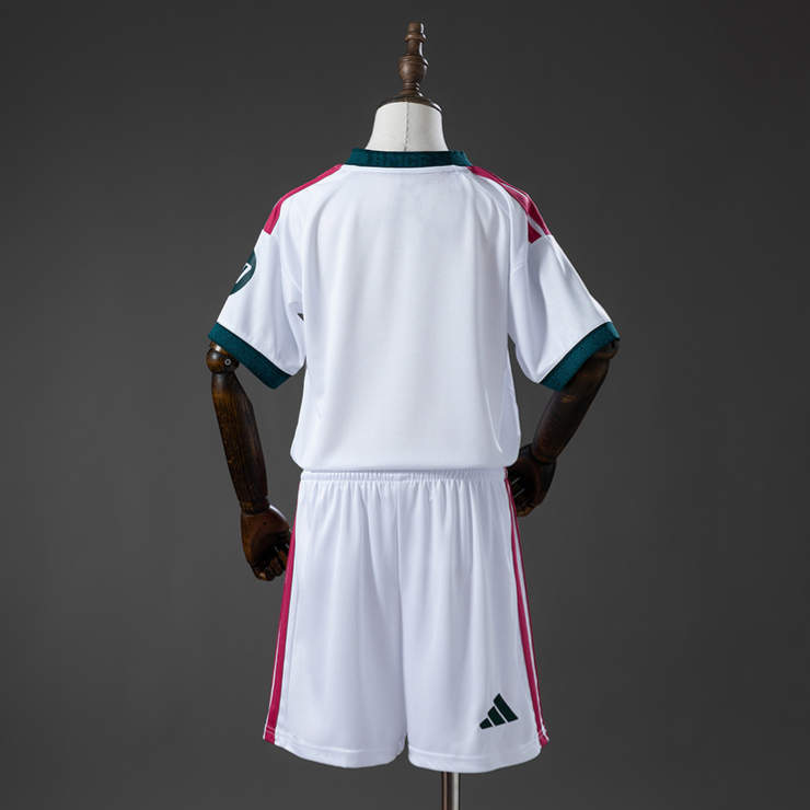 Detské Futbalový Dres Real Madrid 2026/27 Domáci dres s kraťasmi 2 Detské Futbalový Dres Real Madrid 2026/27 Domáci dres s kraťasmi-1