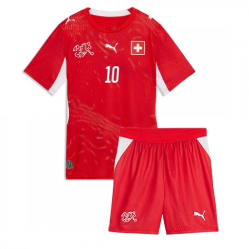 Detský futbalový dres Švajčiarsko MS 2026 Granit Xhaka #10 Domáci Komplet 2 Detský futbalový dres Švajčiarsko MS 2026 Granit Xhaka #10 Domáci Komplet – Bild 2