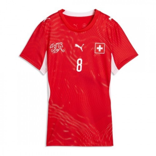 Futbalový Dres Švajčiarsko MS 2026 Domáci Remo Freuler #8 Ženy 2 Futbalový Dres Švajčiarsko MS 2026 Domáci Remo Freuler #8 Ženy